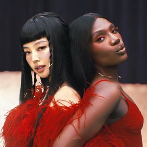 JENNIE e Doechii 的头像