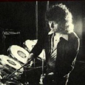 Изображение для 'Bev Bevan'