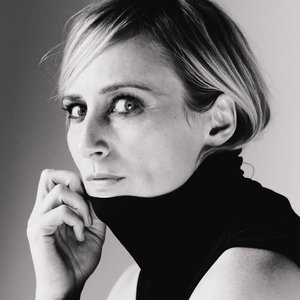 Middle of the Night (Radio Mix) - Single