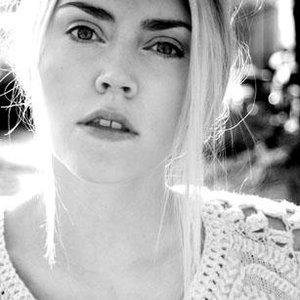 Jennie Lofgren vs Matt Cerf 的头像