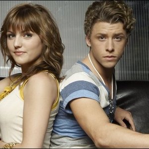 Mitch Hewer & Georgina Hagen için avatar