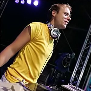 Armin vs M.I.K.E 的头像