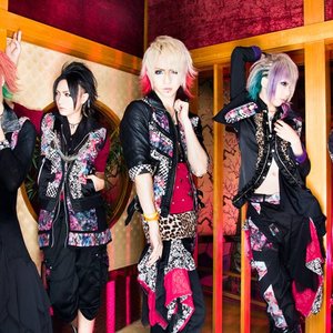 カラット 的头像
