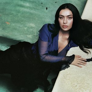 Charli xcx 的头像