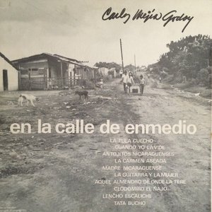 En La Calle De Enmedio