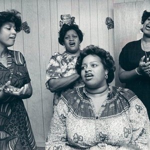 The Clark Sisters 的头像