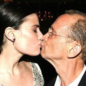 Idina Menzel & Joel Grey 的头像