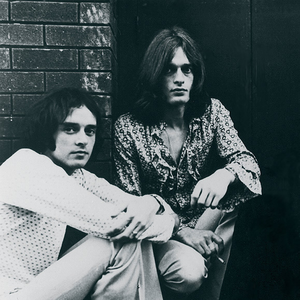 Flash photo provided by Last.fm