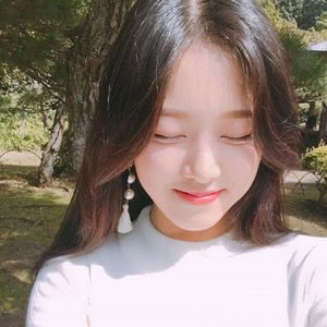 Аватар для 이달의 소녀 (현진) (HyunJin (LOONA))