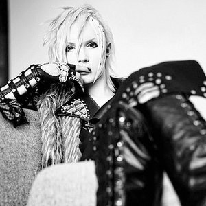 YOHIO için avatar