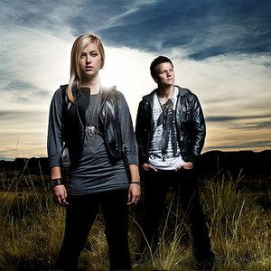 Avatar for Tyler Ward feat. Julia Sheer