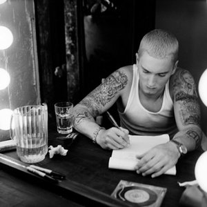 Eminem, Nikki Giovanni, Malik Shabazz, Bob Law 的头像