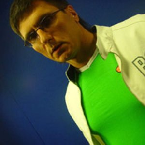 Dj Нил için avatar