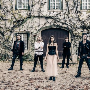 Secret  Lie 的头像