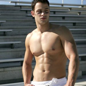 bryan hawn 的头像
