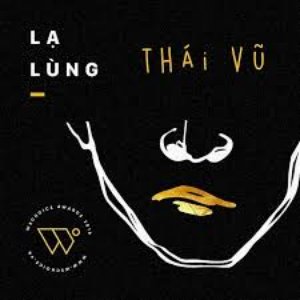 Lạ Lùng - Single