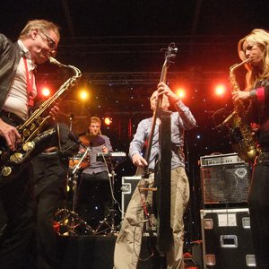 “Hans Dulfer & Candy Dulfer”的封面