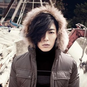 김재욱 的头像