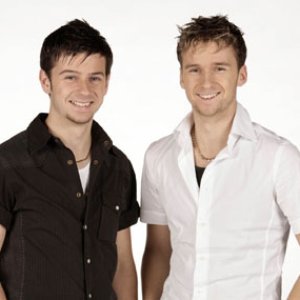 The Macdonald Brothers 的头像