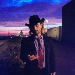 Clarence Clarity 的头像