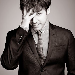 John Gallagher, Jr. için avatar