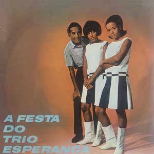 A Festa do Trio Esperança