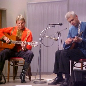 Avatar de Alex Siniavski (balalaika), Mikhail Smirnov (guitar)