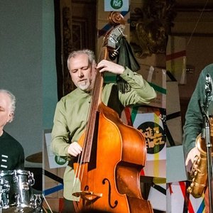 Ken Vandermark / Klaus Kugel / Mark Tokar için avatar