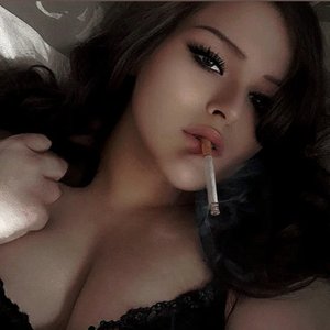 Nia La Vey 的头像
