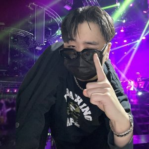 korean sexy boy 的头像