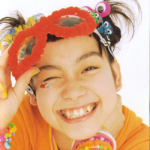 篠原ともえ photo provided by Last.fm