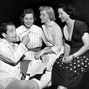 Avatar for Perry Como And The Fontane Sisters