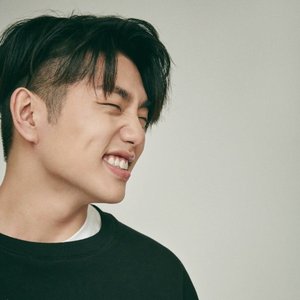 Avatar for Sam Kim (샘김)
