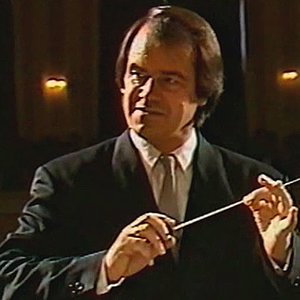 Hans Graf: Salzburg Mozarteum Orchestra için avatar