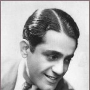 Al Bowlly with Ray Noble and his Orchestra 的头像