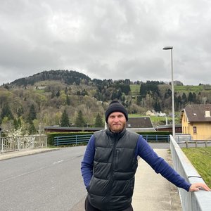 Hariton Zoe 的头像