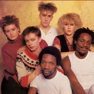 Fun Boy Three & Bananarama のアバター