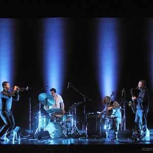 Avatar de Rodrigo Amado Motion Trio & Peter Evans