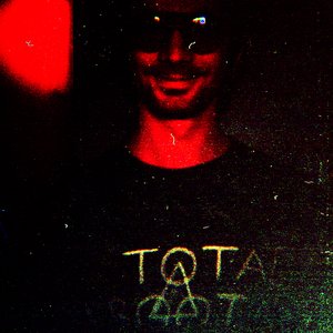 Total Reboot için avatar