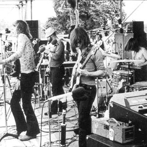 Kevin Ayers & The Whole World 的头像