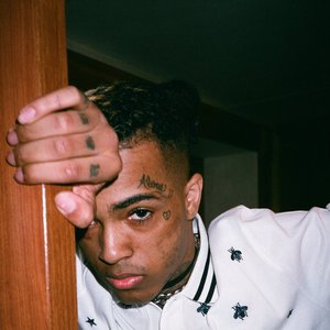 'XXXTENTACION'の画像