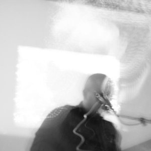 Ghosts and Strings 的头像