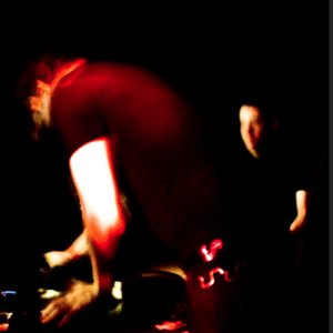 FFH & Prurient 的头像