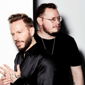 Sin Bandera Tour Dates