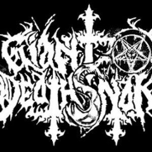 “Giant Deathsnake”的封面