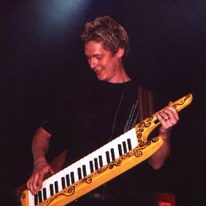Adam Wakeman 的头像