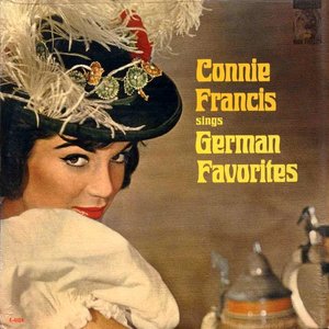 Sings German Favorites