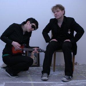 Börn & Mika Vember 的头像