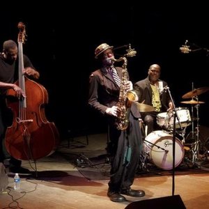 The Charles Gayle Trio 的头像