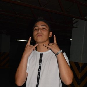 Young Quila 的头像